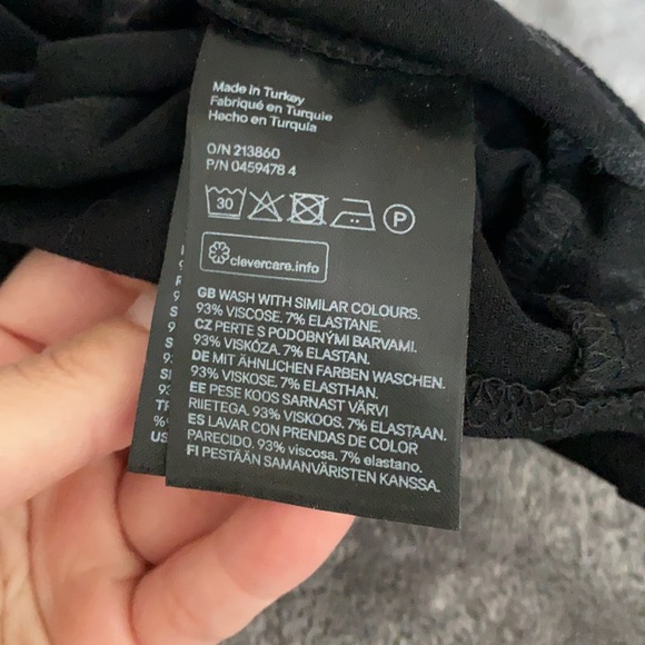 H&M black long sleeve bodysuit - Picture 5 of 5